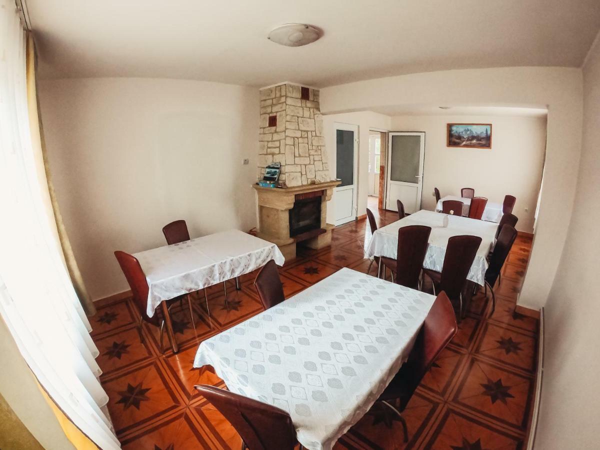 Pensiunea Apolka Panzio Covasna Luaran gambar